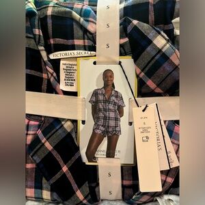 NWT!! VICTORIA’s SECRET FLANNEL SHORT PJ SET IN SIZE SMALL